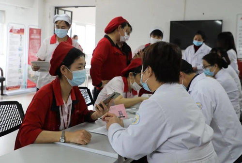 健康你我,爱在华孚——健康咨询与教育服务进工厂